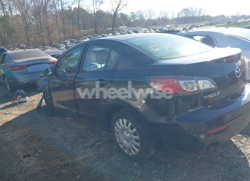 Photo 14 of 2013 Mazda Mazda3 I SV (VIN JM1BL1TF6D1723552)