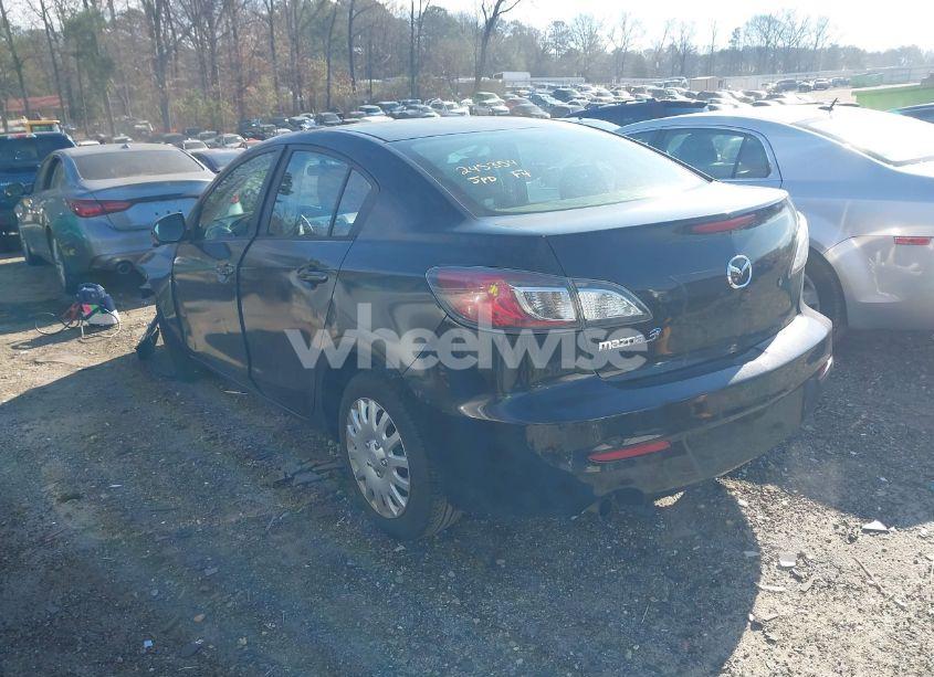 Photo 3 of 2013 Mazda Mazda3 I SV (VIN JM1BL1TF6D1723552)