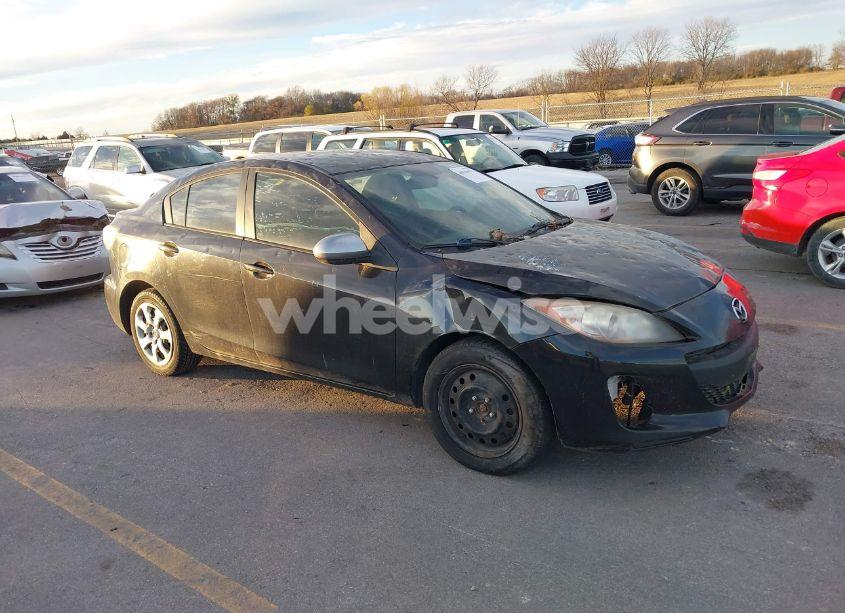 2013 Mazda Mazda3 I SV (VIN JM1BL1TF6D1785162) main photo