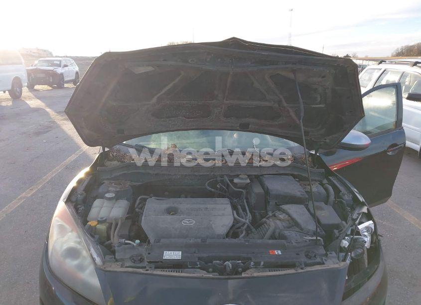 Photo 10 of 2013 Mazda Mazda3 I SV (VIN JM1BL1TF6D1785162)