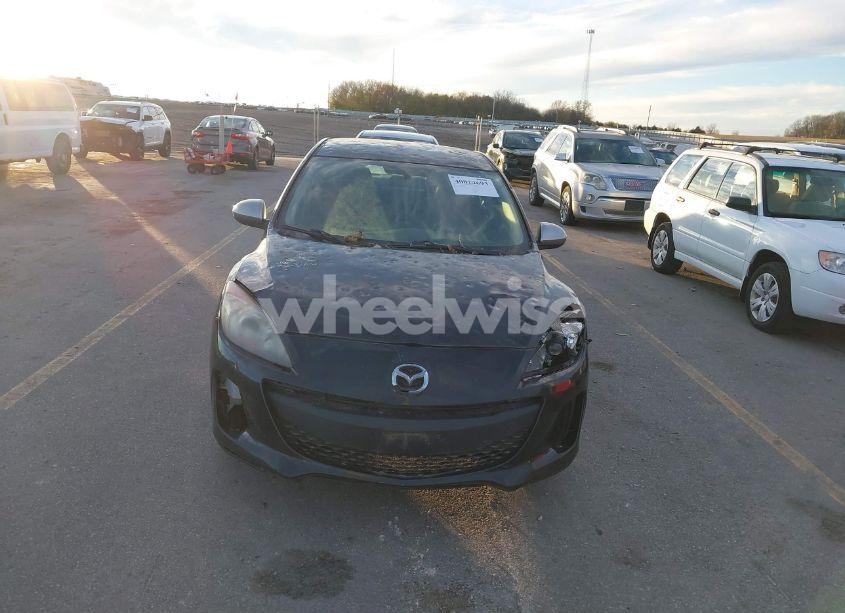 Photo 6 of 2013 Mazda Mazda3 I SV (VIN JM1BL1TF6D1785162)