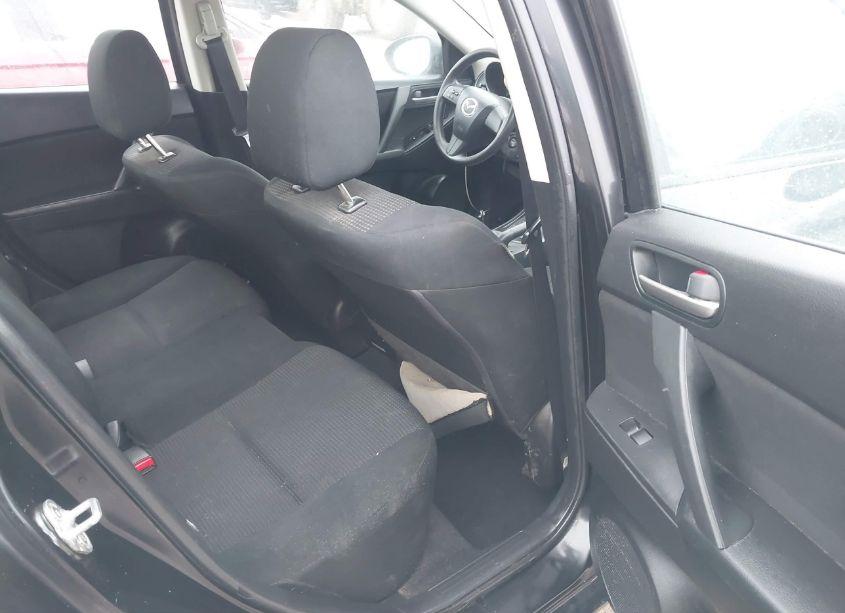 Photo 8 of 2013 Mazda Mazda3 I SV (VIN JM1BL1TF6D1829693)