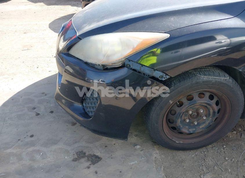 Photo 11 of 2013 Mazda Mazda3 I SV (VIN JM1BL1TF6D1838362)