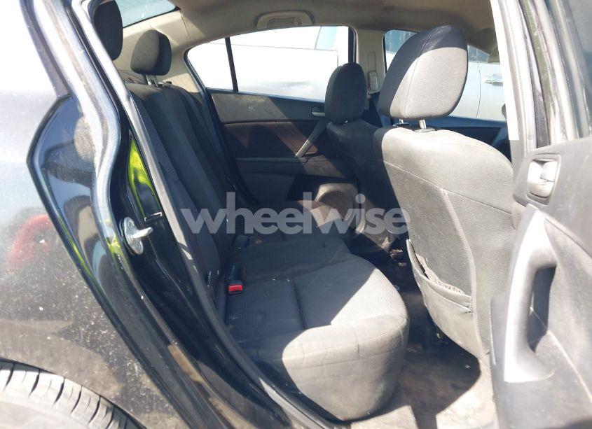 Photo 8 of 2013 Mazda Mazda3 I SV (VIN JM1BL1TF6D1838362)