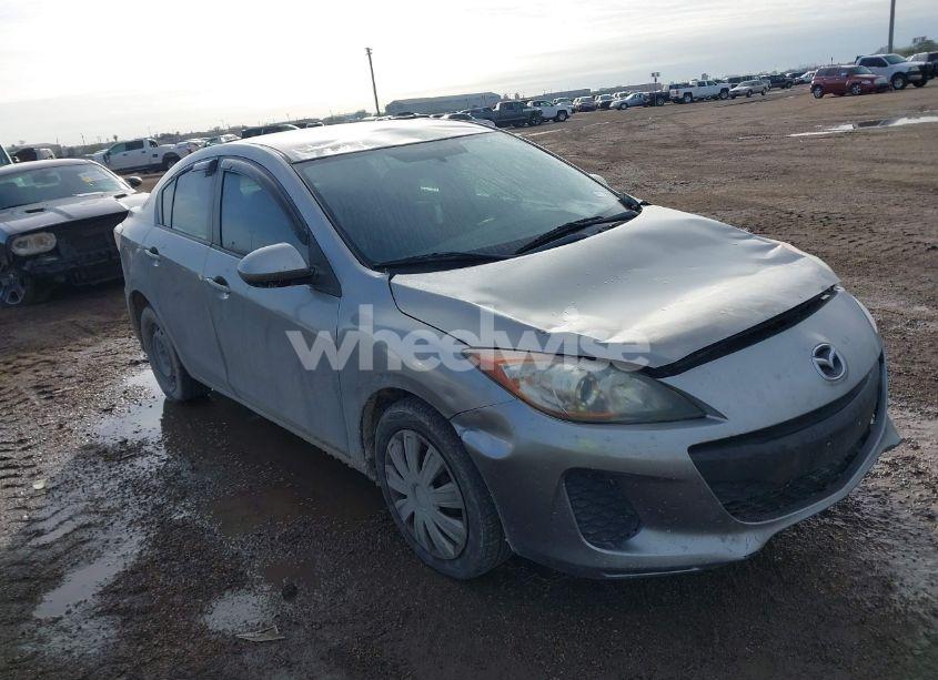 2013 Mazda Mazda3 I SV (VIN JM1BL1TF7D1820968) main photo