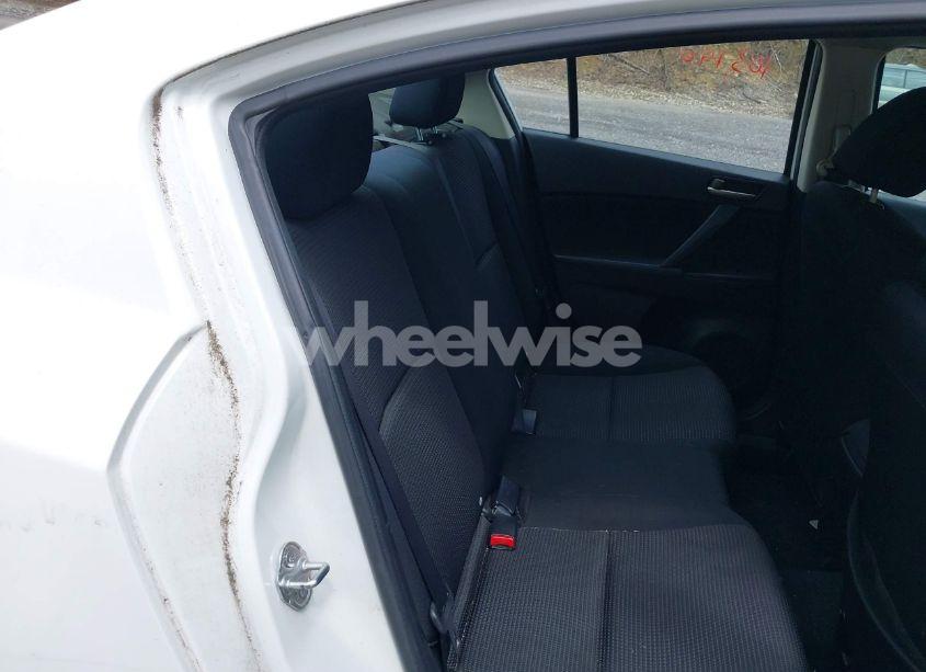 Photo 8 of 2013 Mazda Mazda3 I SV (VIN JM1BL1TF8D1735766)