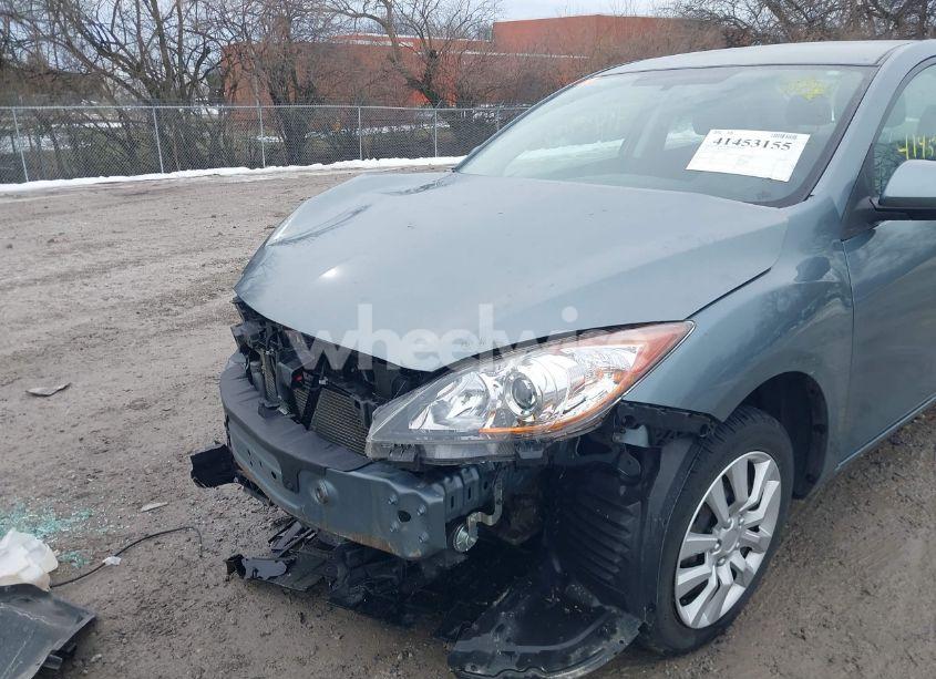 Photo 20 of 2013 Mazda Mazda3 I SV (VIN JM1BL1TF8D1754365)