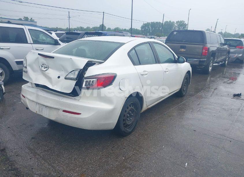 Photo 4 of 2013 Mazda Mazda3 I SV (VIN JM1BL1TF8D1776057)