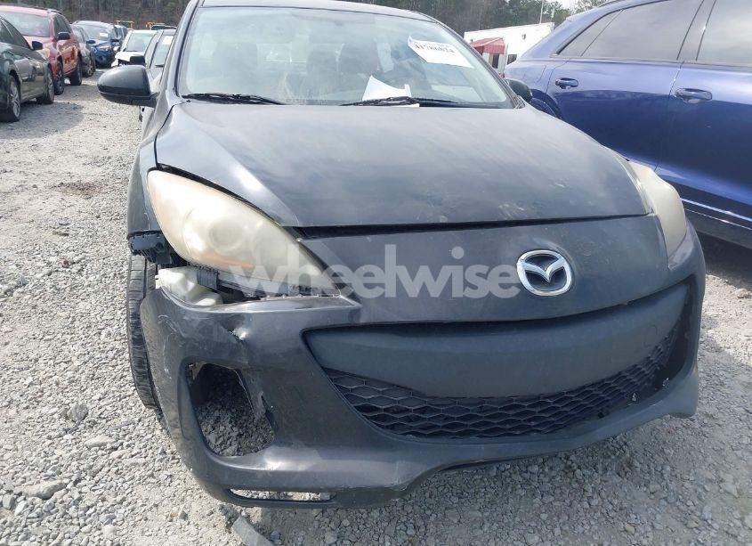 Photo 6 of 2013 Mazda Mazda3 I SV (VIN JM1BL1TF9D1705353)