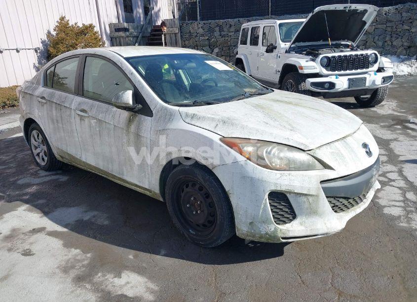 2013 Mazda Mazda3 I SV (VIN JM1BL1TF9D1729541) main photo