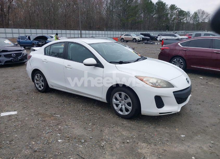 2013 Mazda Mazda3 I SV (VIN JM1BL1TFXD1709766) main photo