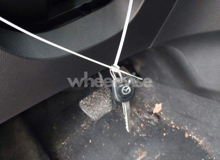 Photo 11 of 2013 Mazda Mazda3 I SV (VIN JM1BL1TFXD1709766)