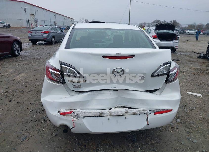 Photo 6 of 2013 Mazda Mazda3 I SV (VIN JM1BL1TFXD1709766)