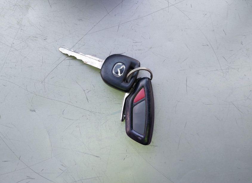 Photo 11 of 2013 Mazda Mazda3 I SV (VIN JM1BL1TFXD1716734)