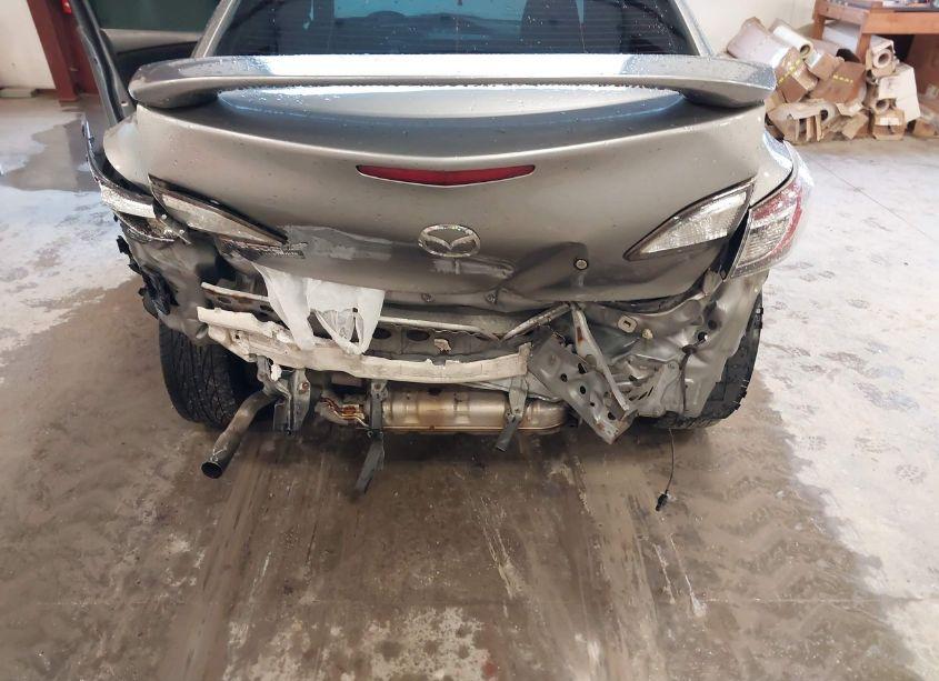 Photo 6 of 2013 Mazda Mazda3 I SV (VIN JM1BL1TFXD1721173)