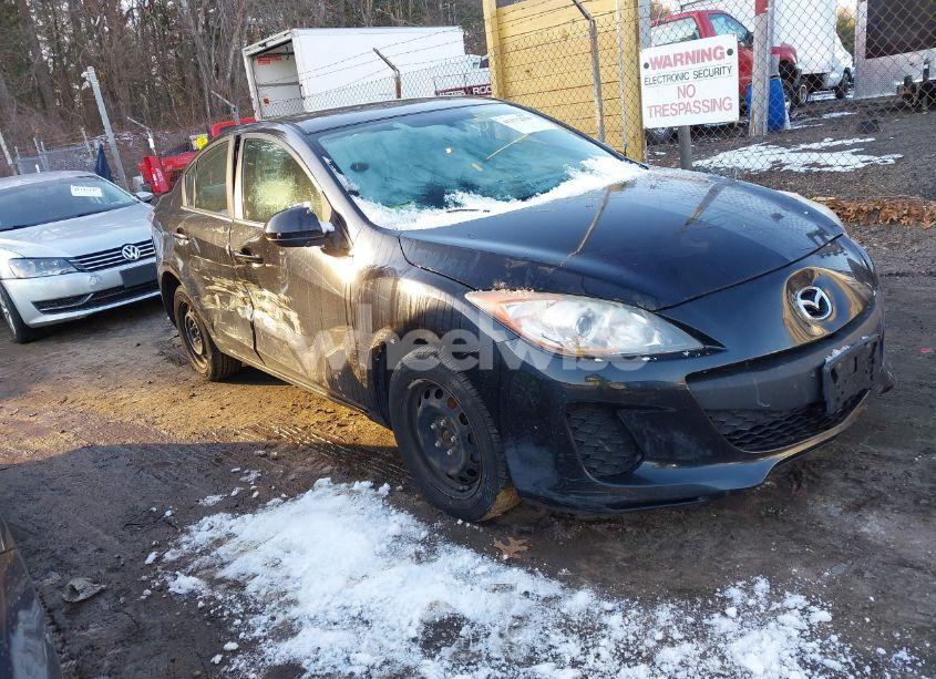 2013 Mazda Mazda3 I SV (VIN JM1BL1TG0D1840536) main photo