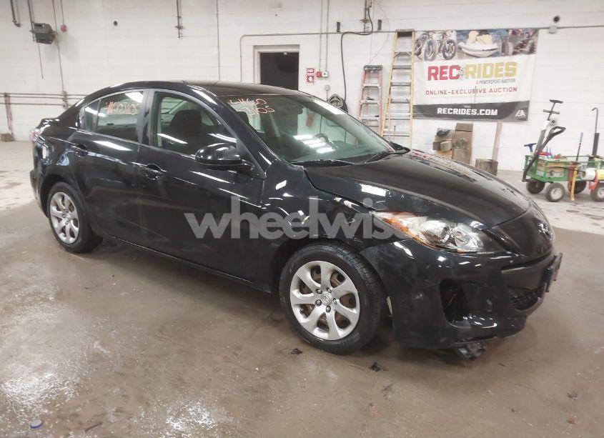 2013 Mazda Mazda3 I SV (VIN JM1BL1TG1D1824491) main photo