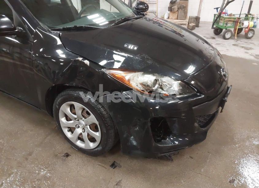 Photo 6 of 2013 Mazda Mazda3 I SV (VIN JM1BL1TG1D1824491)