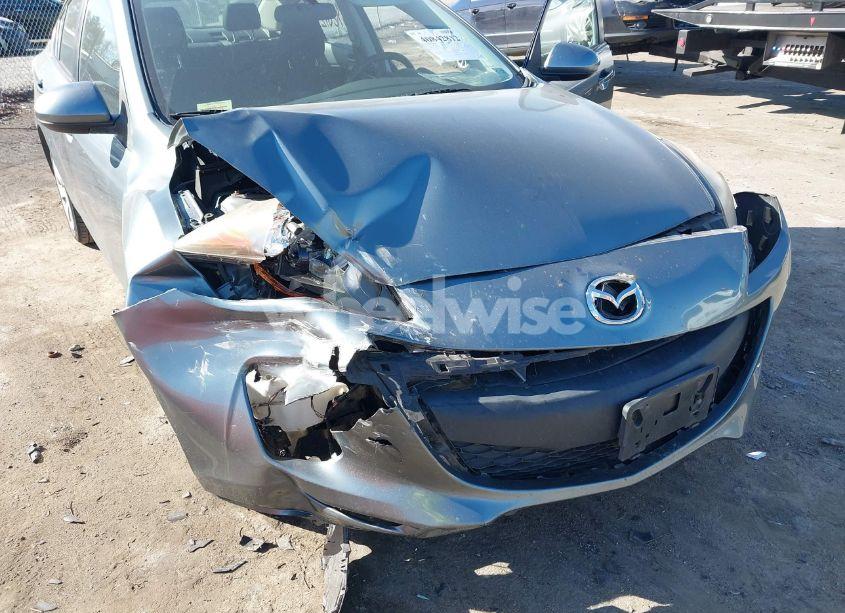 Photo 6 of 2013 Mazda Mazda3 I SV (VIN JM1BL1TG2D1789556)
