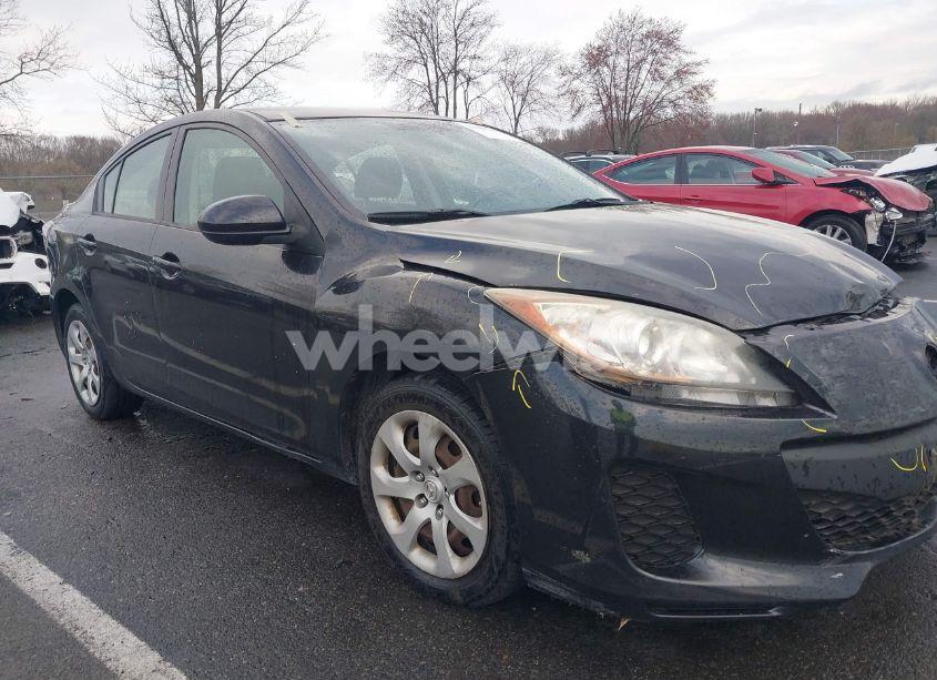 Photo 14 of 2013 Mazda Mazda3 I SV (VIN JM1BL1TG4D1739905)
