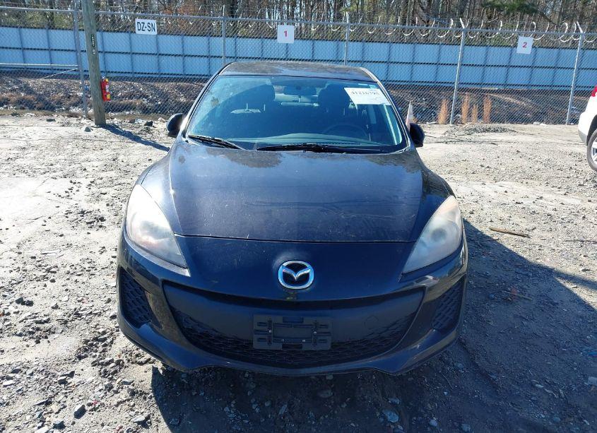 Photo 6 of 2013 Mazda Mazda3 I SV (VIN JM1BL1TG5D1832996)