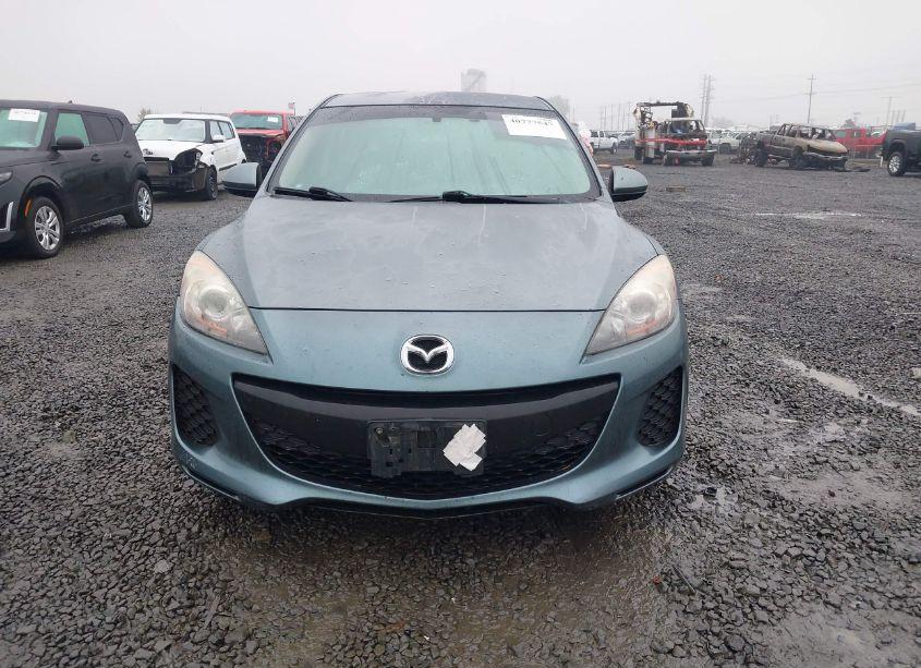 Photo 12 of 2013 Mazda Mazda3 I SV (VIN JM1BL1TG8D1814539)