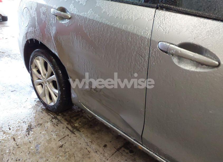 Photo 6 of 2013 Mazda Mazda3 I SV (VIN JM1BL1TG9D1843497)