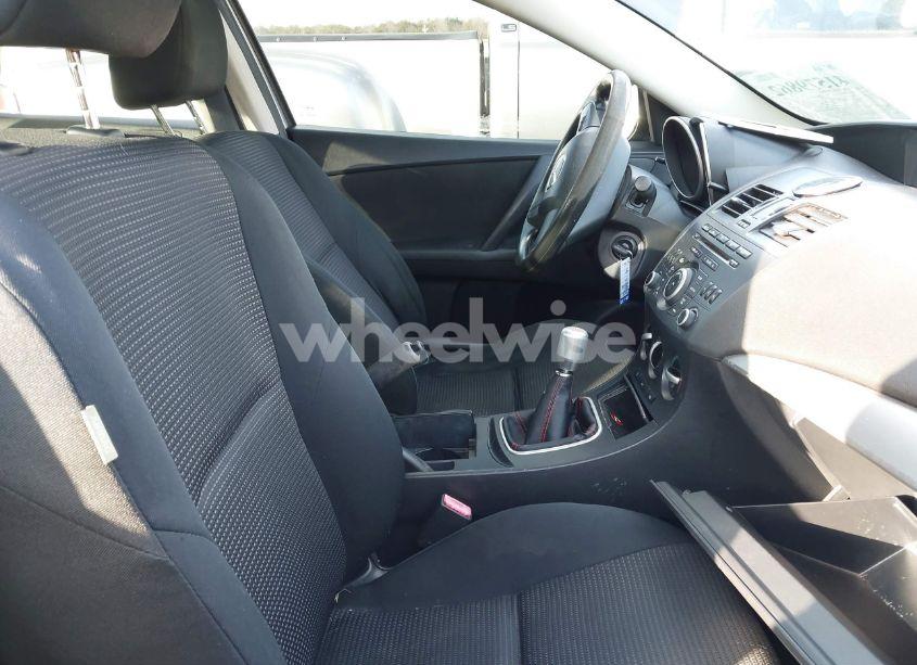 Photo 5 of 2013 Mazda Mazda3 I SV (VIN JM1BL1TGXD1779292)