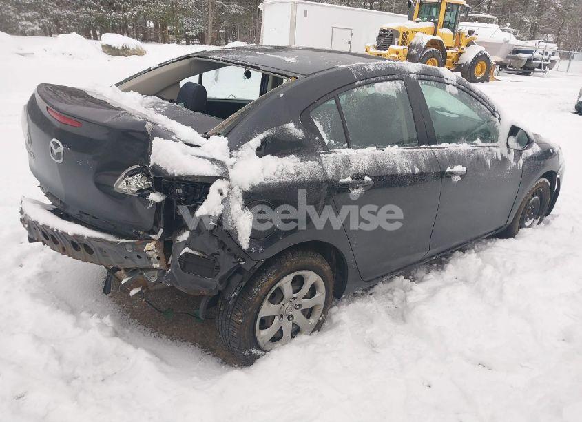 Photo 4 of 2013 Mazda Mazda3 I SV (VIN JM1BL1TGXD1833111)