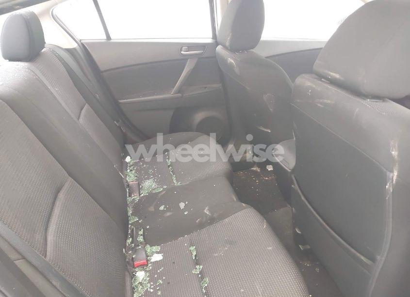 Photo 8 of 2013 Mazda Mazda3 I SV (VIN JM1BL1TGXD1833111)