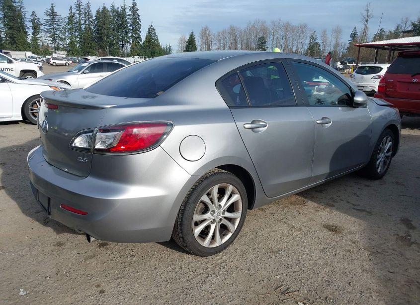 Photo 4 of 2011 Mazda Mazda3 S SPORT (VIN JM1BL1U50B1410337)