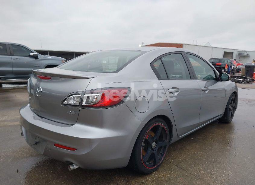 Photo 4 of 2011 Mazda Mazda3 S SPORT (VIN JM1BL1U53B1404399)