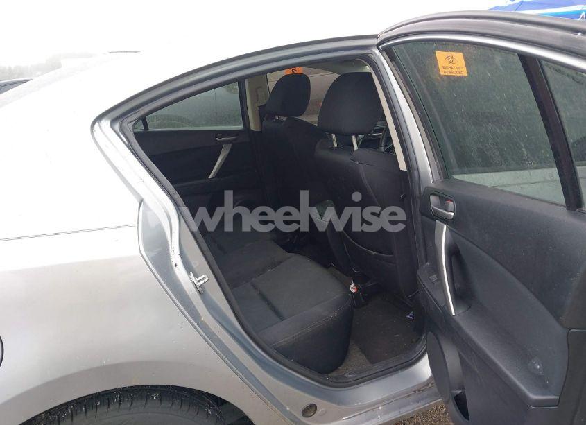 Photo 8 of 2011 Mazda Mazda3 S SPORT (VIN JM1BL1U54B1472016)