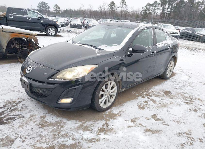 Photo 2 of 2011 Mazda Mazda3 S SPORT (VIN JM1BL1U56B1471613)