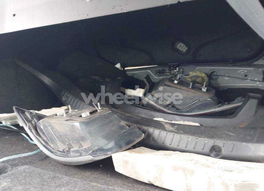 Photo 14 of 2011 Mazda Mazda3 S SPORT (VIN JM1BL1U57B1470275)