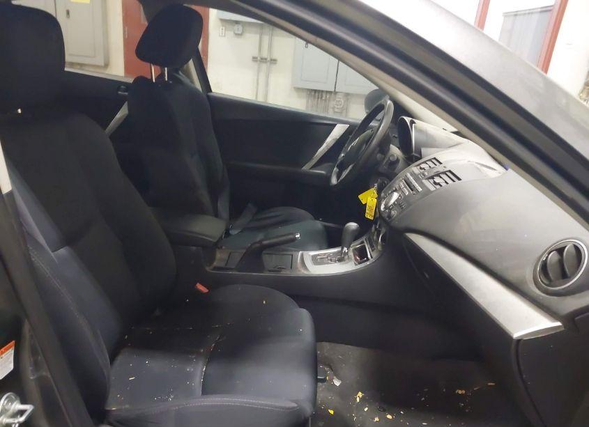 Photo 5 of 2011 Mazda Mazda3 S SPORT (VIN JM1BL1U63B1438545)