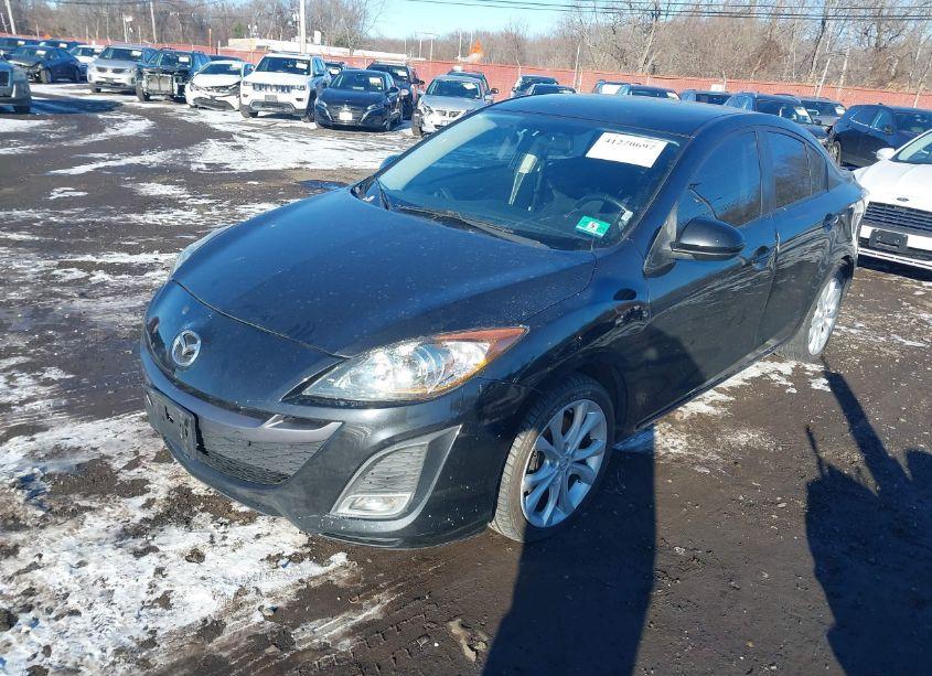 Photo 2 of 2011 Mazda Mazda3 S SPORT (VIN JM1BL1U63B1447584)