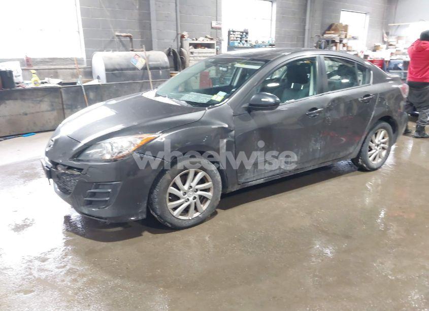 Photo 2 of 2011 Mazda Mazda3 S SPORT (VIN JM1BL1U63B1475983)