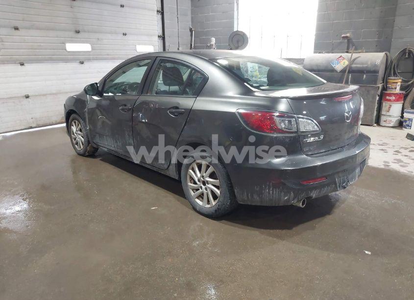 Photo 3 of 2011 Mazda Mazda3 S SPORT (VIN JM1BL1U63B1475983)