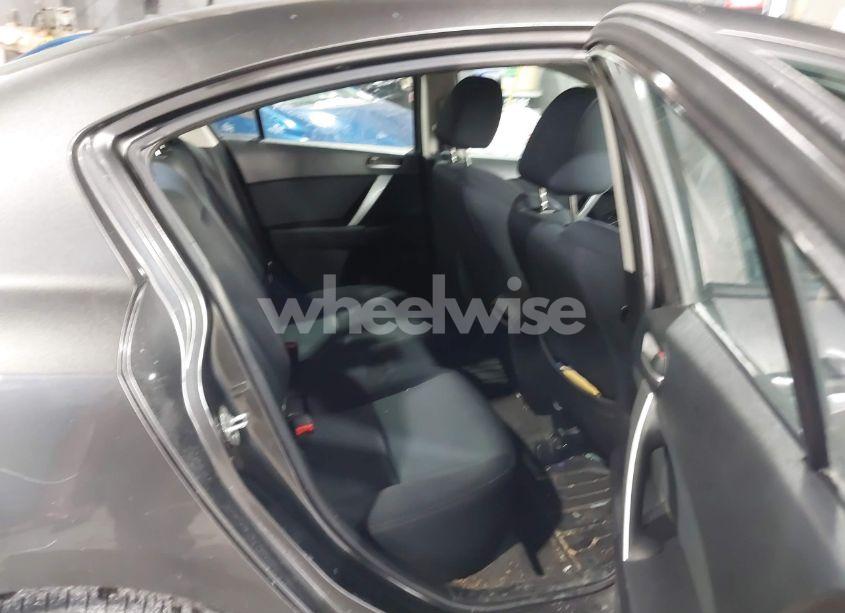 Photo 8 of 2011 Mazda Mazda3 S SPORT (VIN JM1BL1U63B1475983)