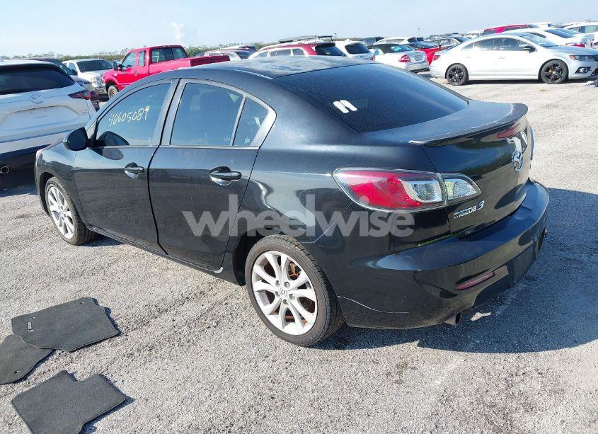 Photo 3 of 2011 Mazda Mazda3 S SPORT (VIN JM1BL1U68B1355032)