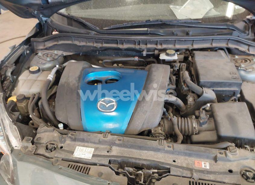 Photo 10 of 2013 Mazda Mazda3 I SPORT (VIN JM1BL1U70D1755761)