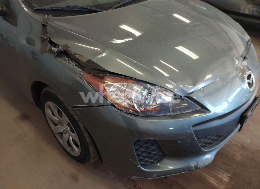 Photo 12 of 2013 Mazda Mazda3 I SPORT (VIN JM1BL1U70D1755761)