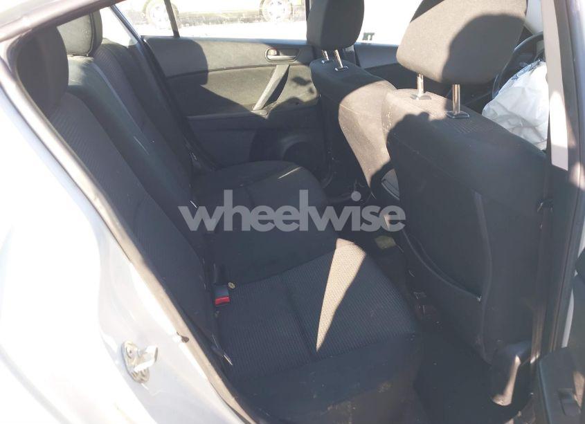 Photo 8 of 2013 Mazda Mazda3 I SPORT (VIN JM1BL1U74D1788780)