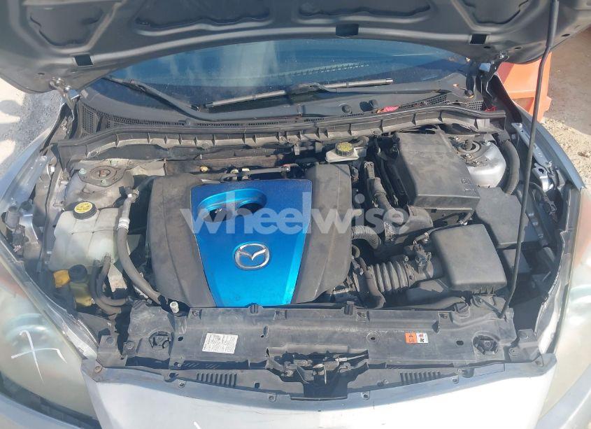 Photo 10 of 2013 Mazda Mazda3 I SPORT (VIN JM1BL1U75D1704675)