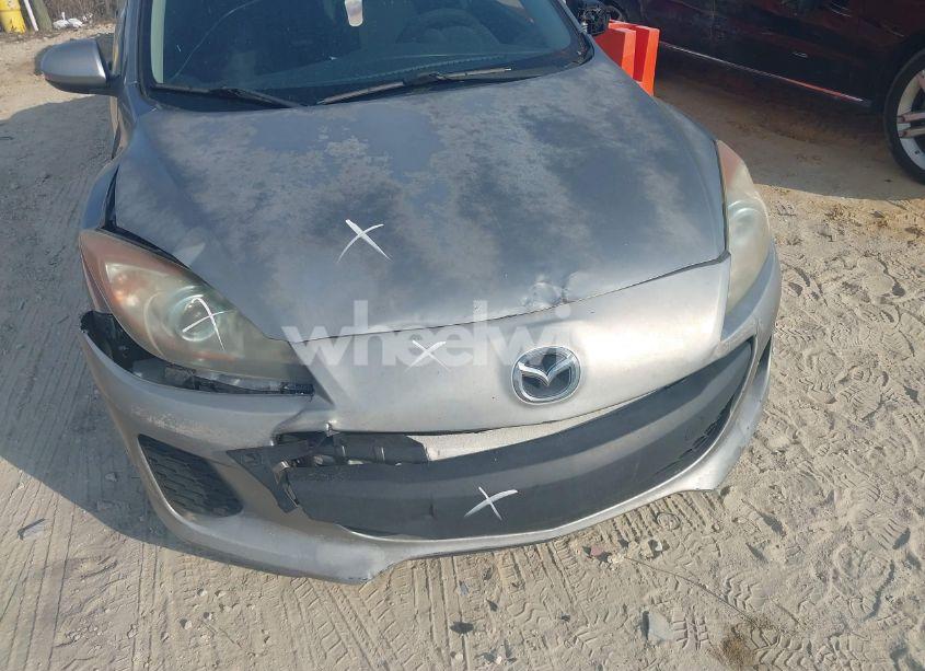 Photo 6 of 2013 Mazda Mazda3 I SPORT (VIN JM1BL1U75D1704675)