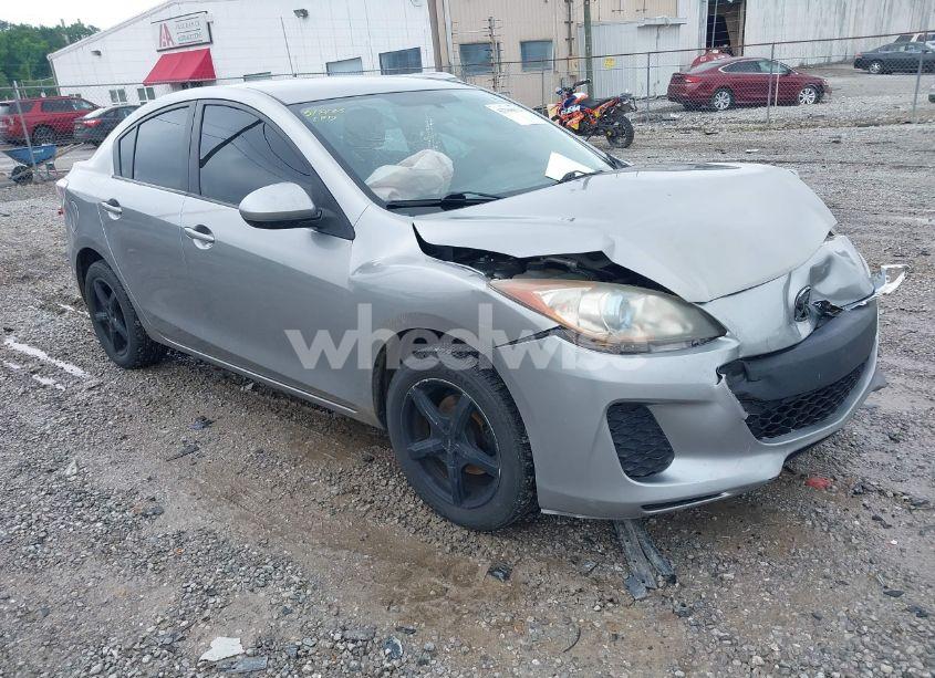 2013 Mazda Mazda3 I SPORT (VIN JM1BL1U75D1743637) main photo