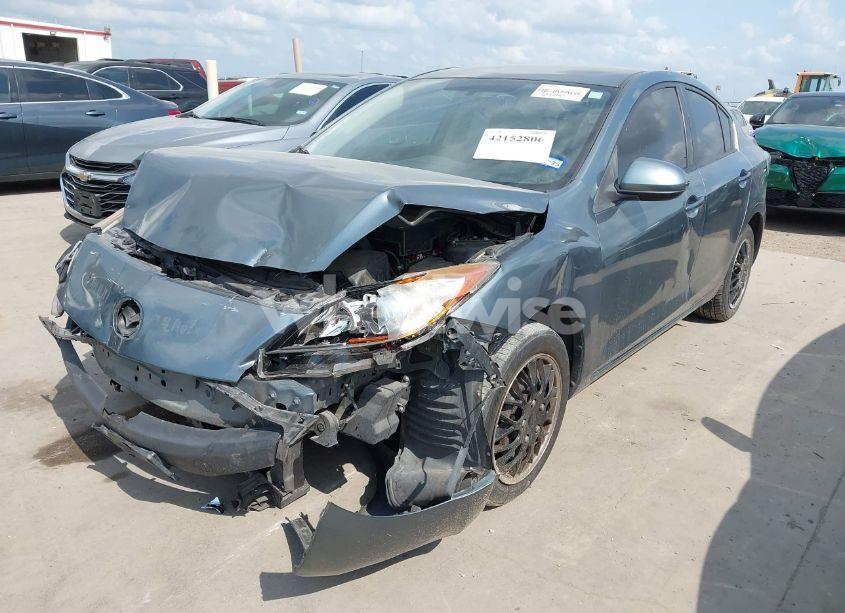 Photo 14 of 2013 Mazda Mazda3 I SPORT (VIN JM1BL1U76D1702885)