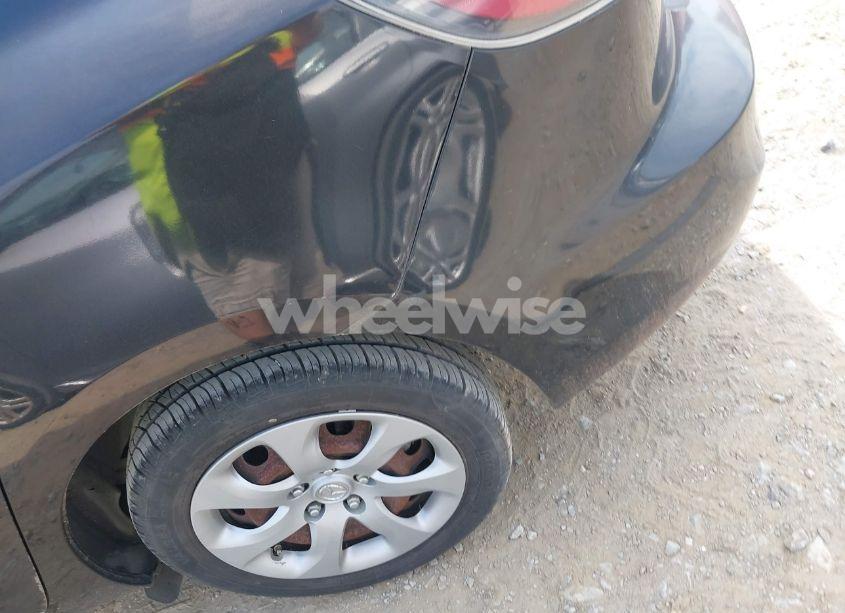 Photo 6 of 2013 Mazda Mazda3 I SPORT (VIN JM1BL1U76D1742979)