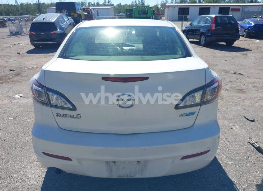 Photo 16 of 2013 Mazda Mazda3 I SPORT (VIN JM1BL1U77D1833078)